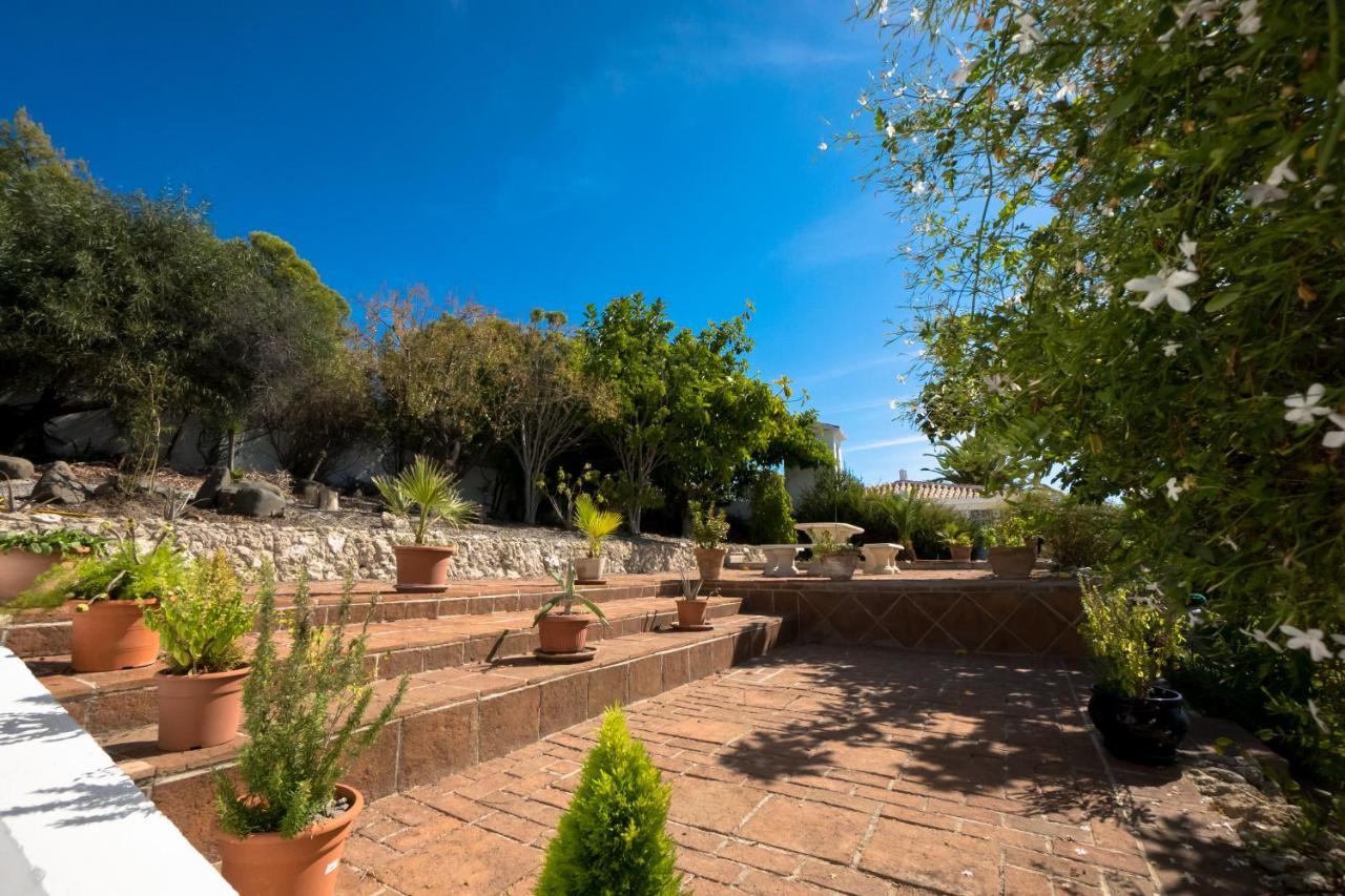 Private Heated Pool, Jacuzzi & 1225M2 Garden In Villa Cipreses Frigiliana Kültér fotó