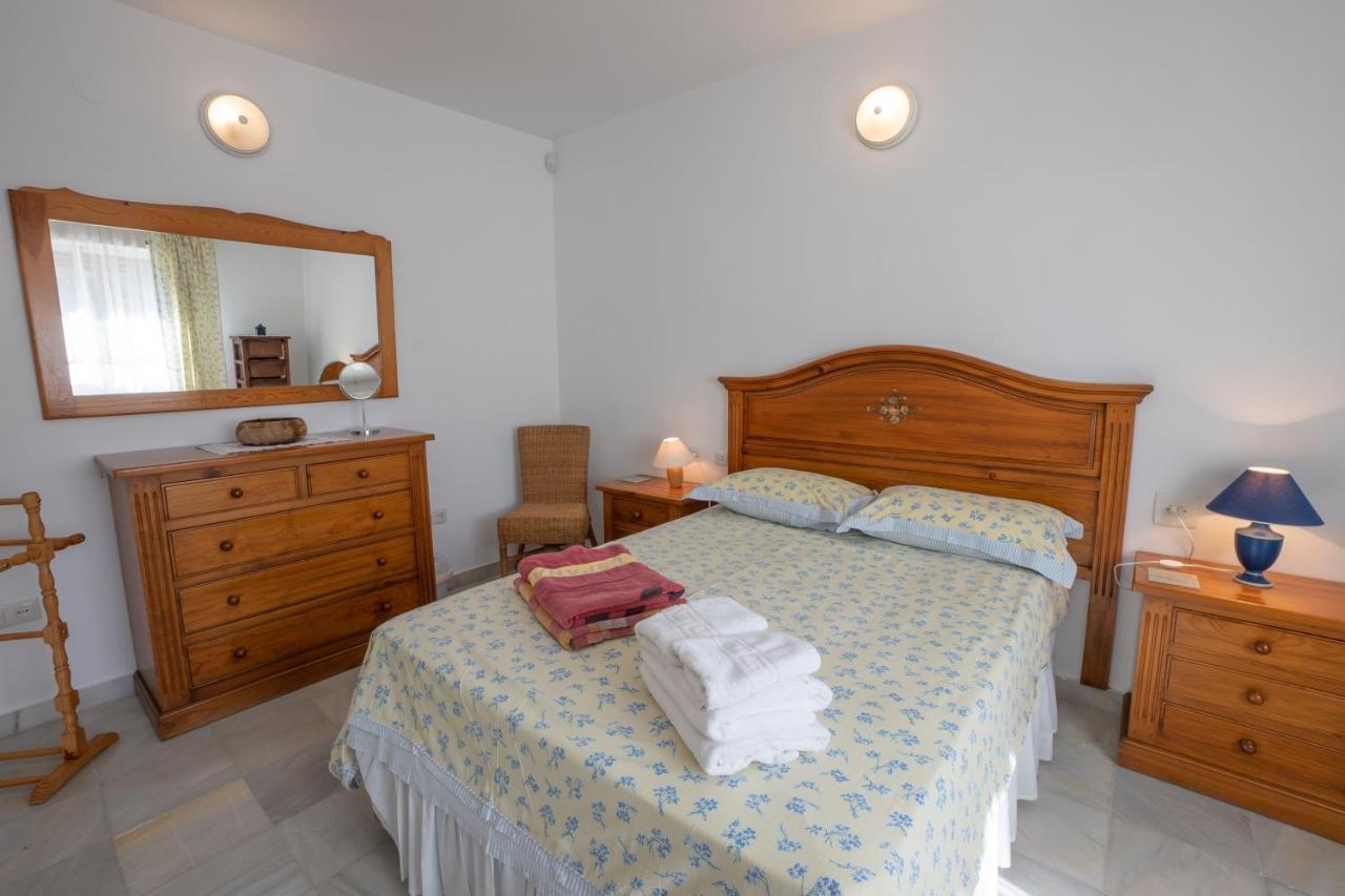Private Heated Pool, Jacuzzi & 1225M2 Garden In Villa Cipreses Frigiliana Kültér fotó
