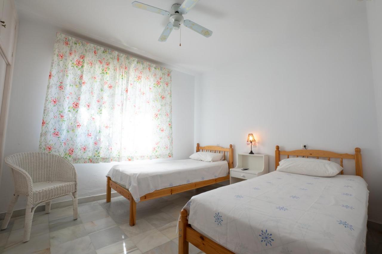 Private Heated Pool, Jacuzzi & 1225M2 Garden In Villa Cipreses Frigiliana Kültér fotó