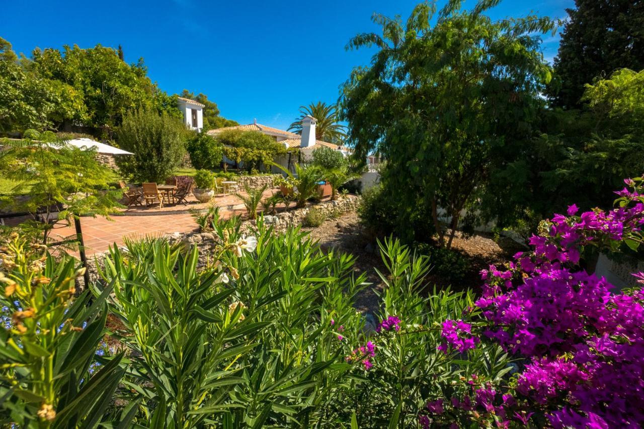 Private Heated Pool, Jacuzzi & 1225M2 Garden In Villa Cipreses Frigiliana Kültér fotó