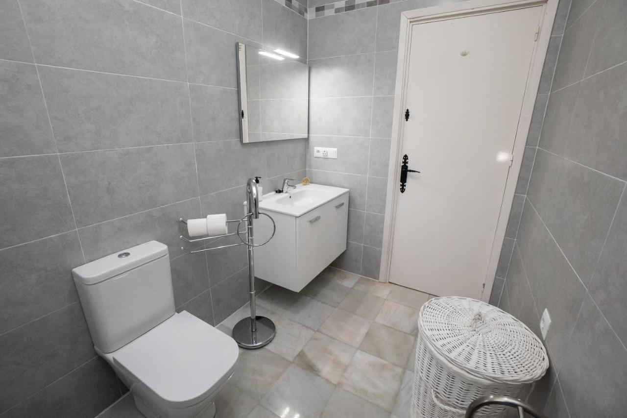 Private Heated Pool, Jacuzzi & 1225M2 Garden In Villa Cipreses Frigiliana Kültér fotó