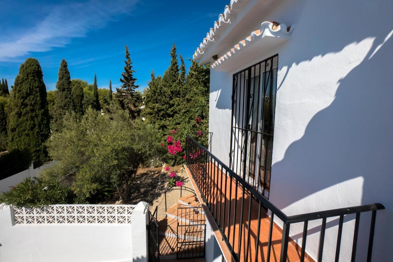 Private Heated Pool, Jacuzzi & 1225M2 Garden In Villa Cipreses Frigiliana Kültér fotó