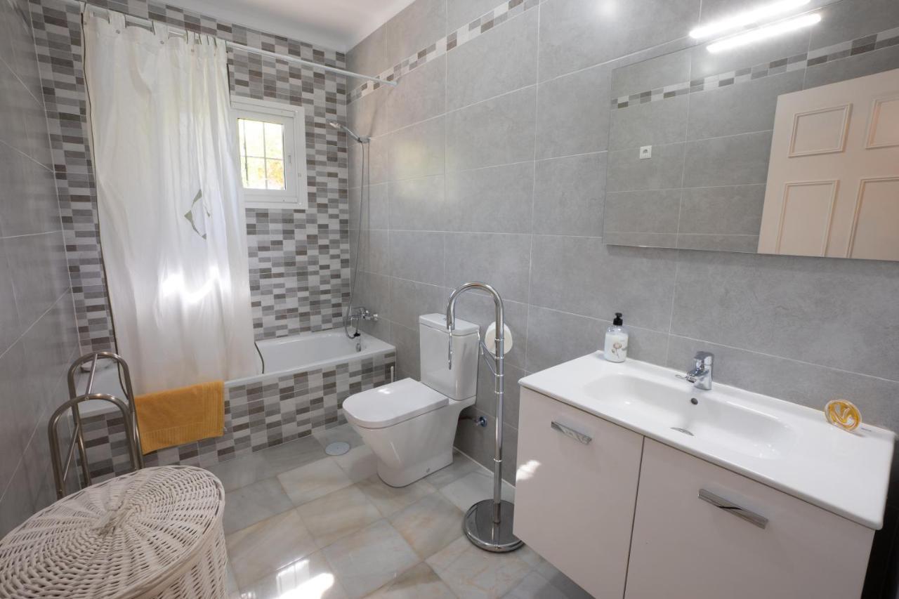 Private Heated Pool, Jacuzzi & 1225M2 Garden In Villa Cipreses Frigiliana Kültér fotó