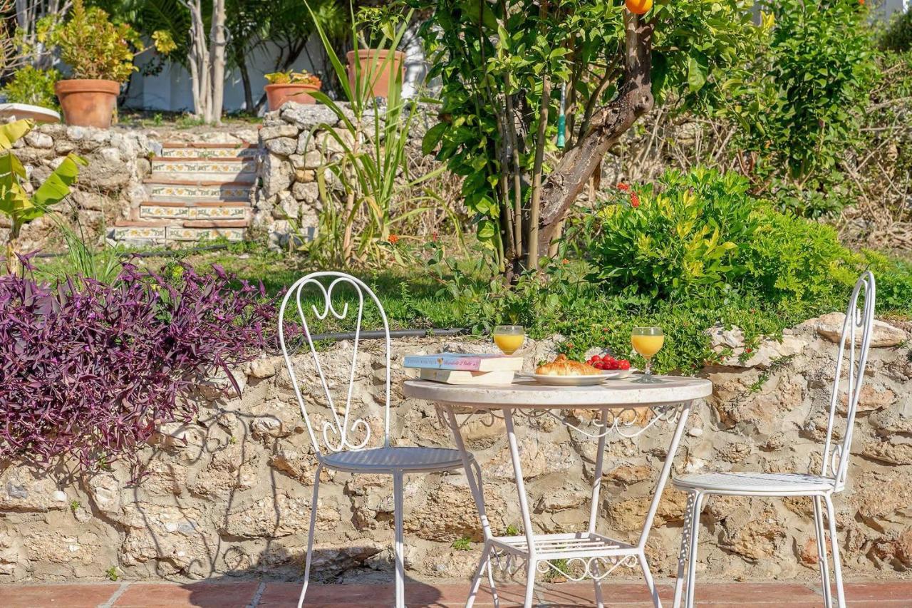 Private Heated Pool, Jacuzzi & 1225M2 Garden In Villa Cipreses Frigiliana Kültér fotó