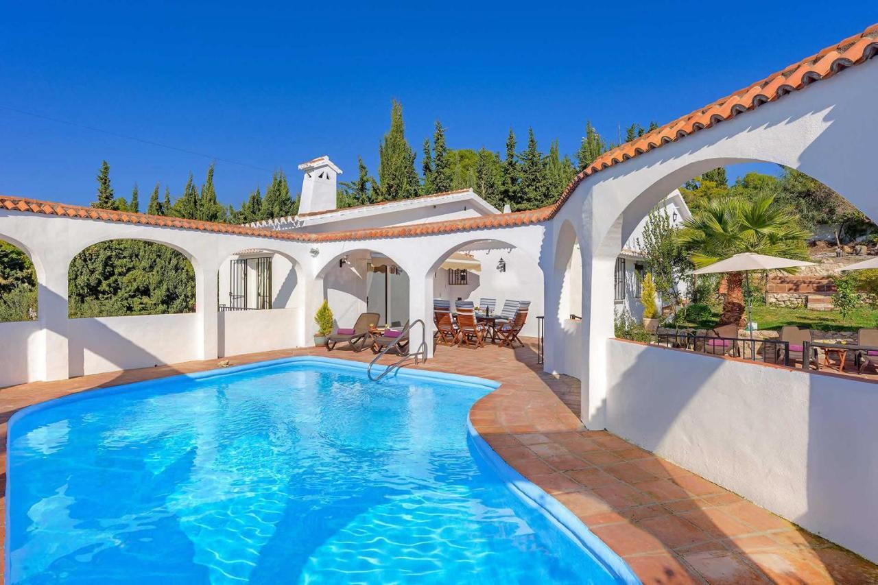 Private Heated Pool, Jacuzzi & 1225M2 Garden In Villa Cipreses Frigiliana Kültér fotó